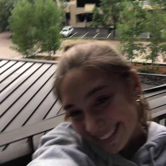 Meet your Posher, Camryn - Picture 1 of 1